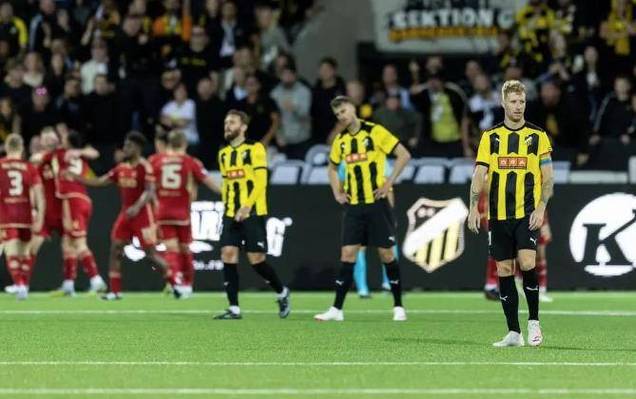 包含斯图加特迎荷甲关键赛，转会期回应争议，态度坚定，年轻球员得到机会的词条-英雄联盟投注